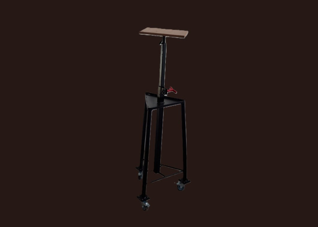 The Articulis Professional Studio Sculpture Stand